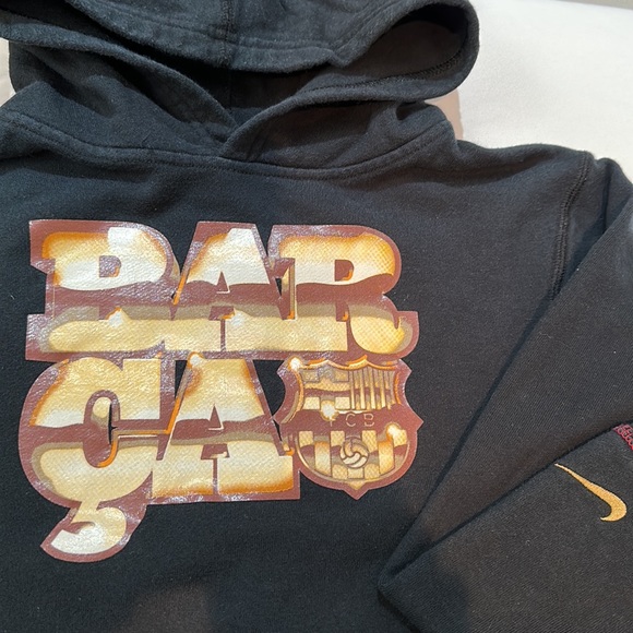 VINTAGE FC BARCELONA Boys Hoodie - Picture 4 of 7